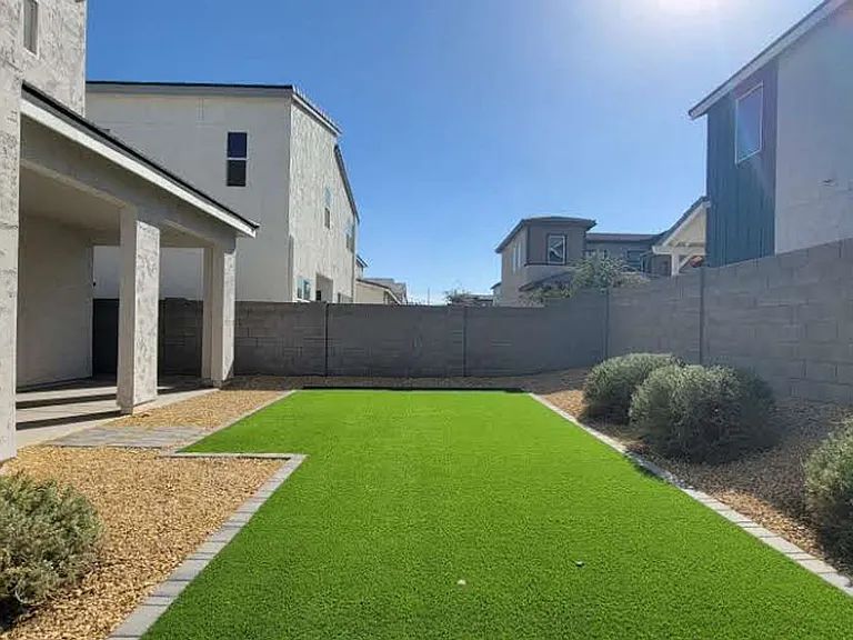 15733 W Polk St — Photo 32