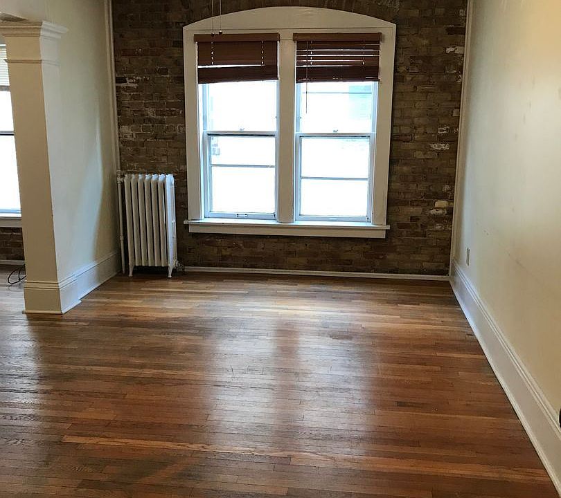 1st image of 203 E 19th St #23