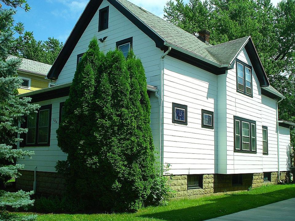 1st image of 104 Palmer Ave