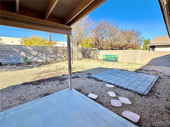 5th image of 3837 Henry Fonda Way