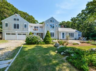 88 Gunning Point Ave, Falmouth, MA 02540