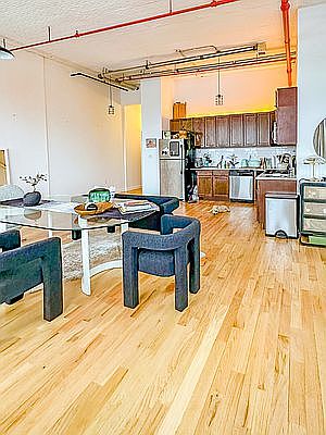 5th image of 255 McKibbin St #5130