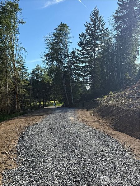 4th image of 215 Mineral Road N