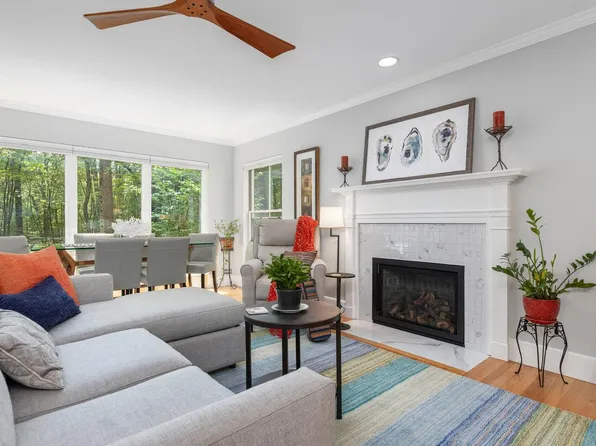 15 Wildwood Circle #15, Portland, ME 04103