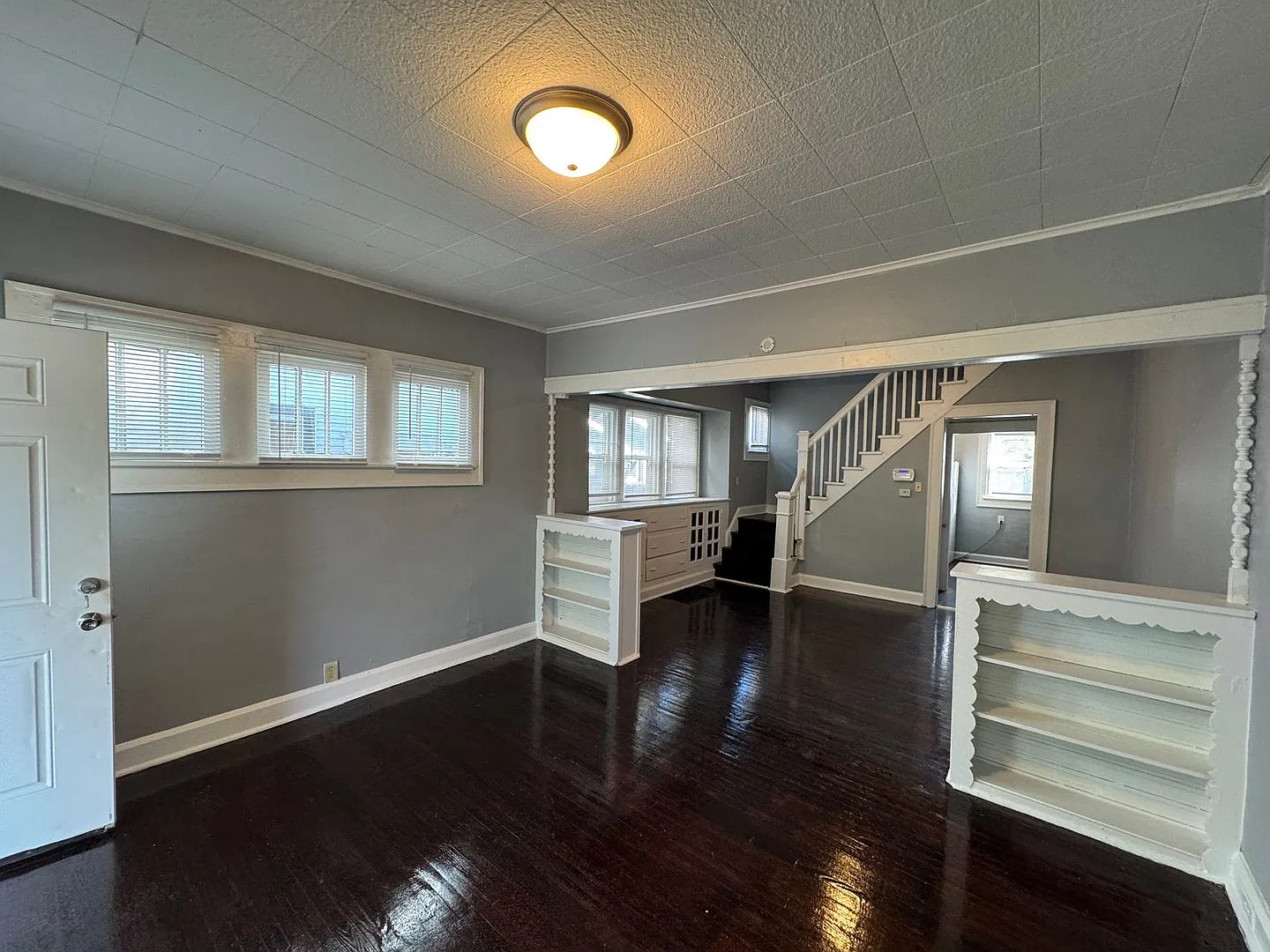 Emerson Heights 2 Bedroom 1 Bath with Central Air — Photo 4