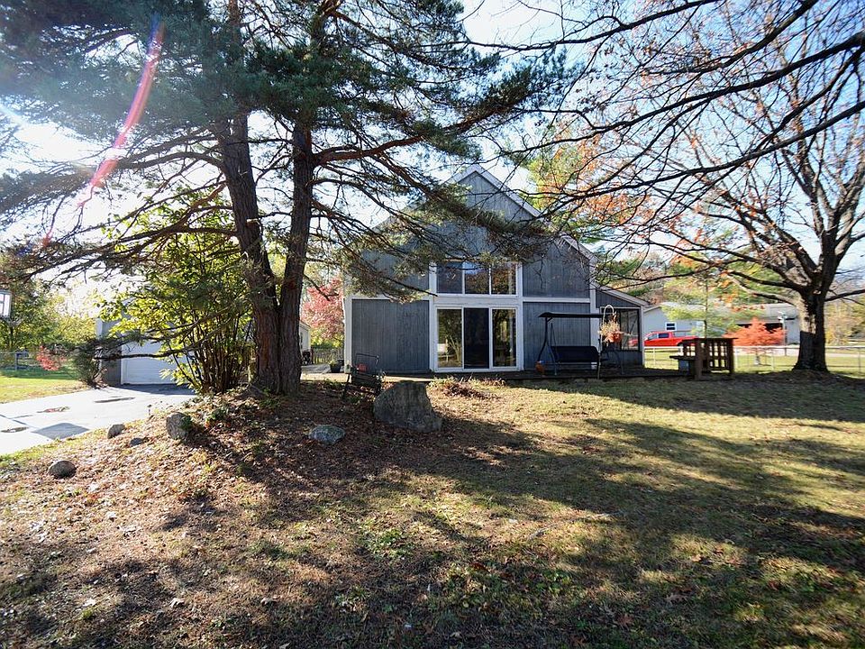 1st image of 655 Vancouver Dr