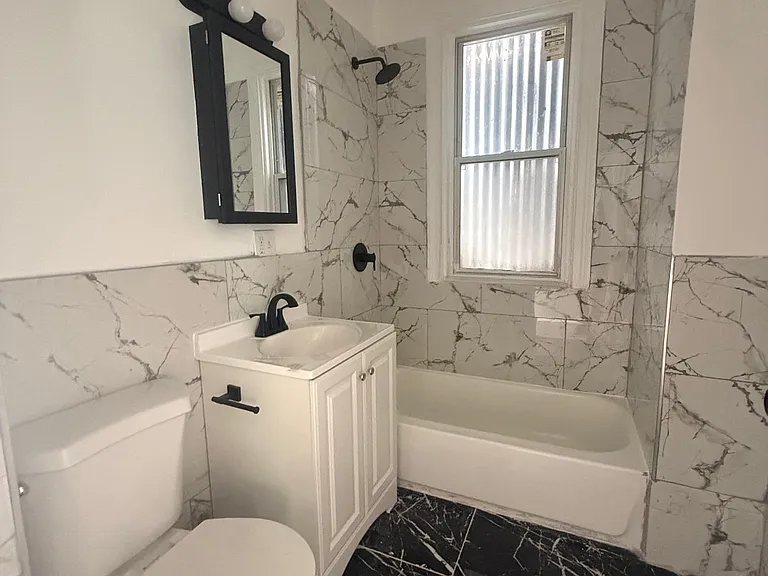 152 Chadwick Ave #1R — Photo 6