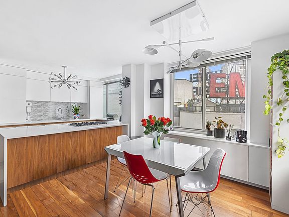 2nd image of 61 W 62nd St APT 16D
