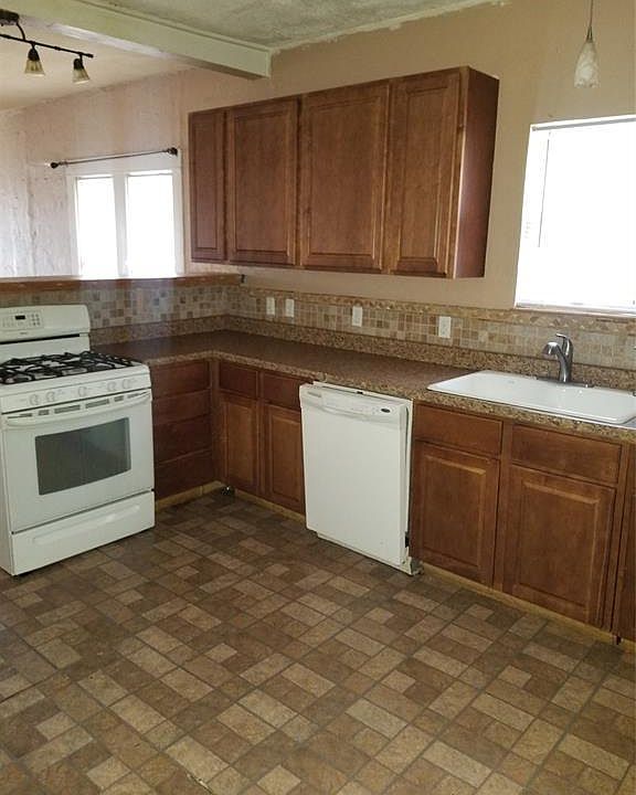 1st image of 341 Amarillo St