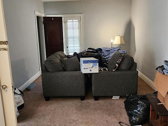 3rd image of 4827 Anderson Ave #2
