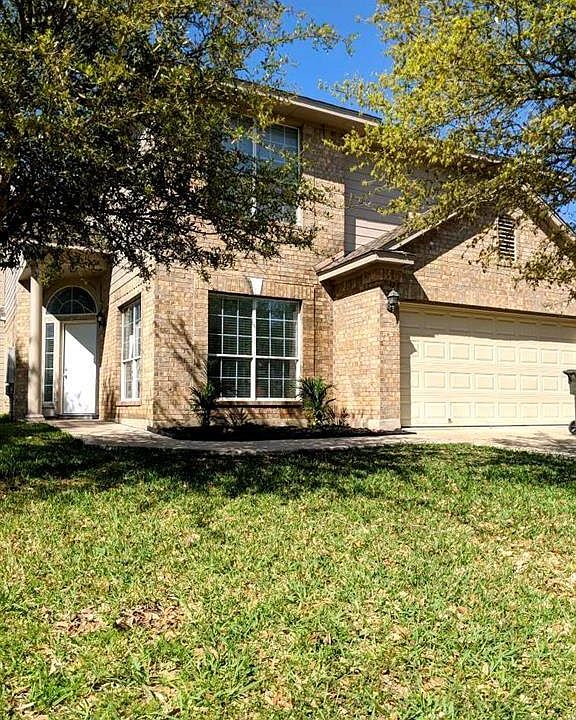1st image of 292 Clarence Ct