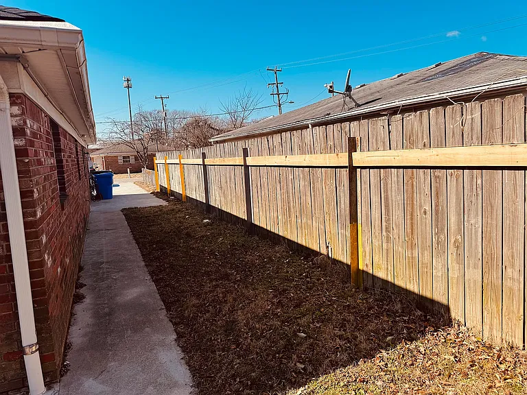 516 Hicks Ave #A — Photo 23