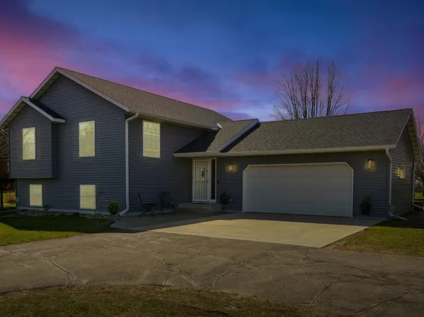 7823 Cabana Cir, Kimball, MN 55353