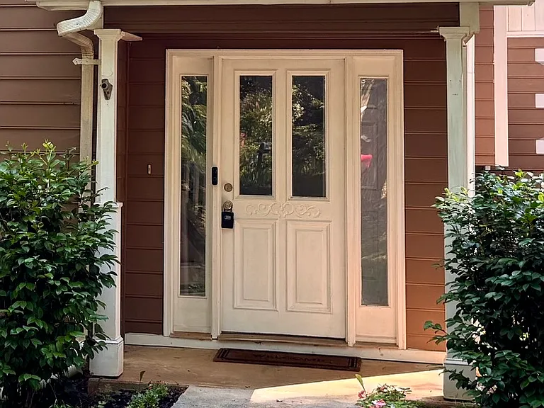 3220 Hickory Ridge Dr — Photo 3