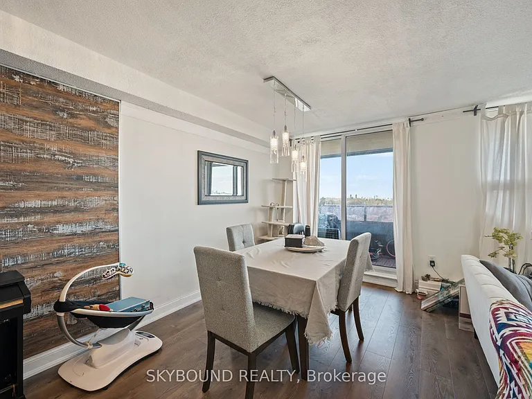 15 La Rose Ave #1510 — Photo 16