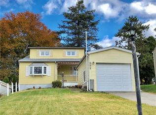 111 Crescent Heights Pl, New Brighton, PA