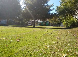 7220 Springfield St, Prairie Village, KS 66208