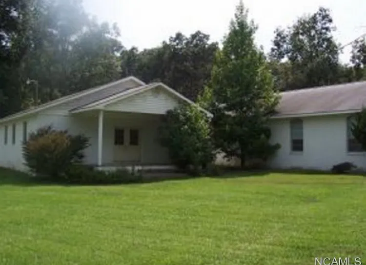 245 County Road 452 — Photo 4