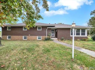 1110 Cardinal Dr, East Alton, IL 62024