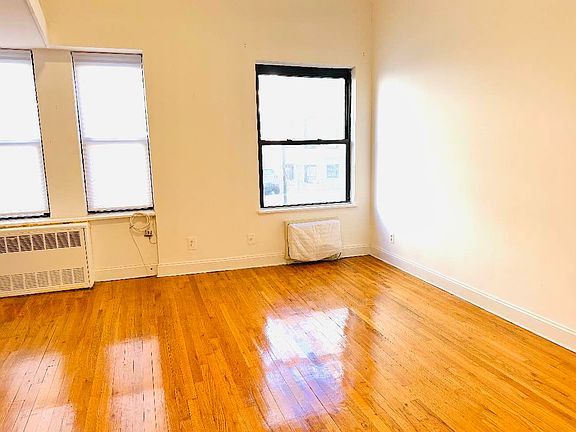 3rd image of 34 W 83rd St APT 1-F