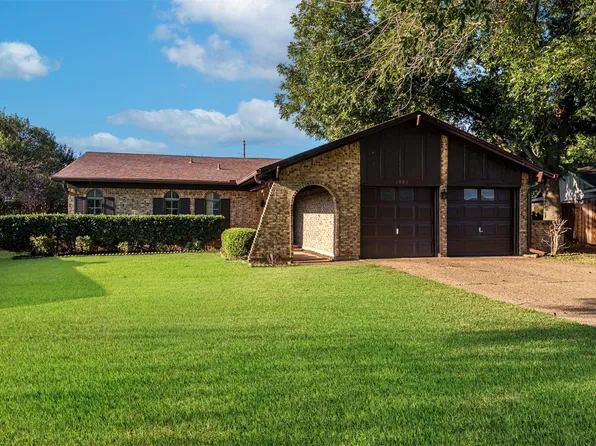 2003 Pebblecreek Dr, Cleburne, TX 76033