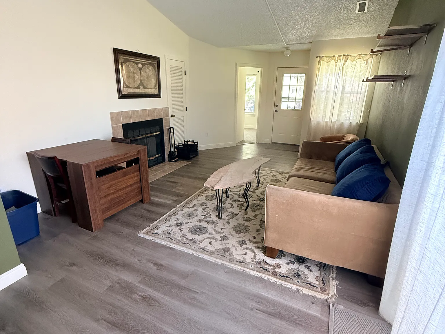 2 bed, 851 sqft, $1,800 — Photo 1