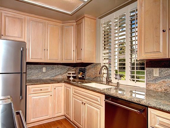 5th image of 703 Chelsea Way