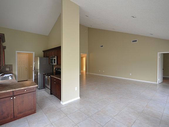 5th image of 2880 Eagle Ln