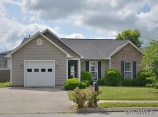 51 S Sunberry Trl, Fletcher, NC 28732