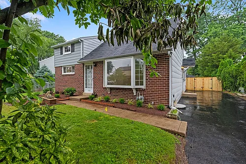 409 Maiden Ln Photo 1