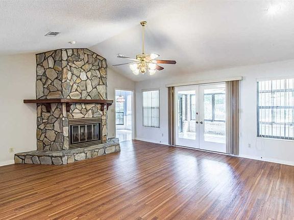 3rd image of 10408 Rawlings Dr