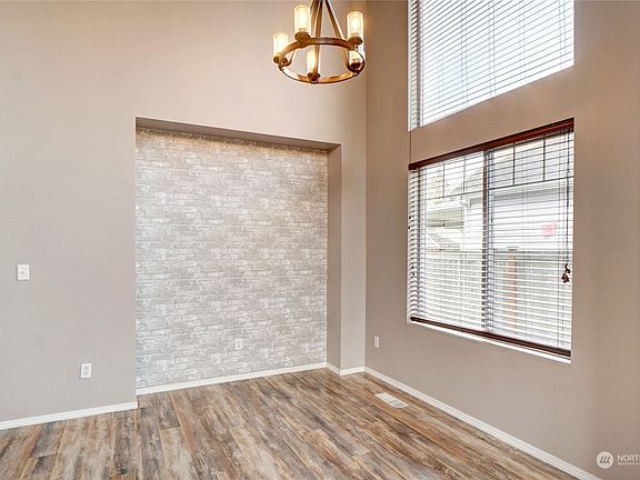 4th image of 4534 SE Bakken Court