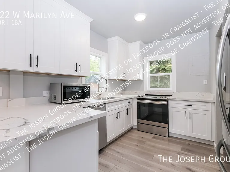 222 W Marilyn Ave — Photo 4