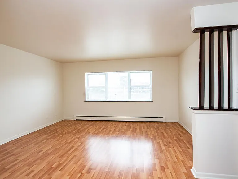 10483 Touhy Ave #2W — Photo 6
