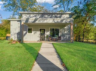 120 10th St NE, Paris, TX 75460