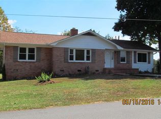 110 B D Johnston Rd, Central, SC 29630