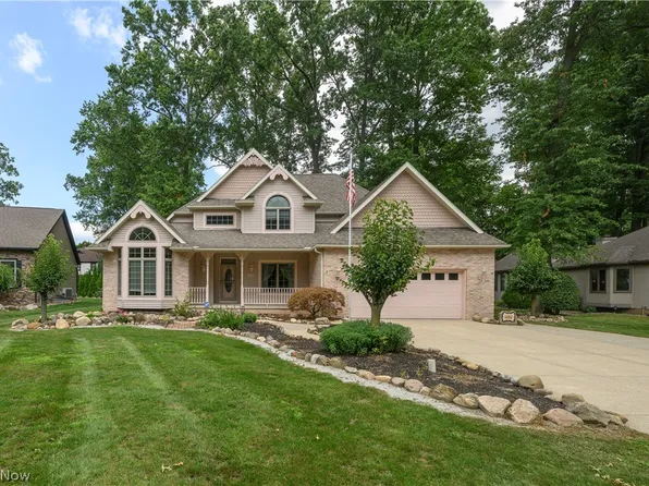 206 Shenandoah Blvd, Barberton, OH 44203