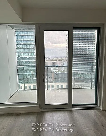 7890 Jane St #1105 — Photo 9