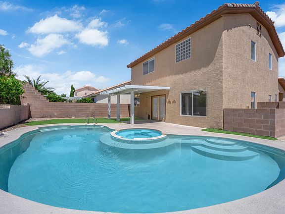 3rd image of 3733 Horseshoe Mesa St