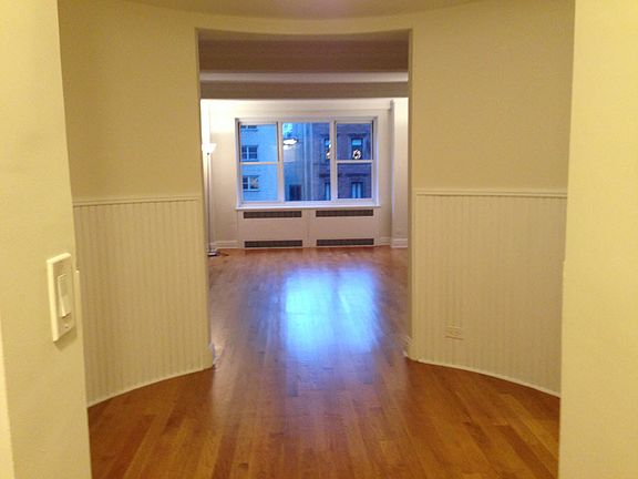 4th image of 20 Park Ave APT 5A