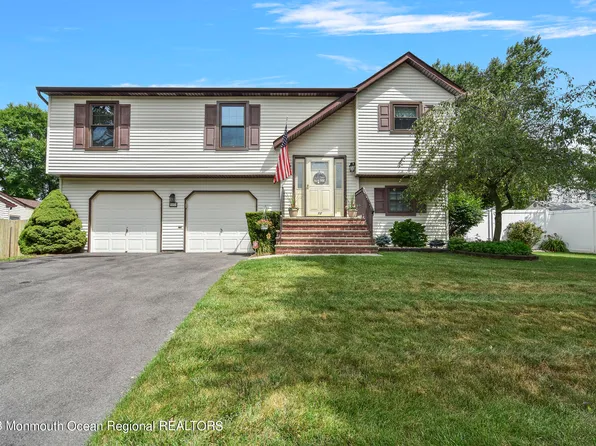 12 Rita Drive, Howell, NJ 07731