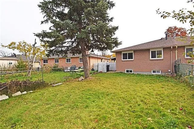 32 Whiteleas Ave — Photo 10