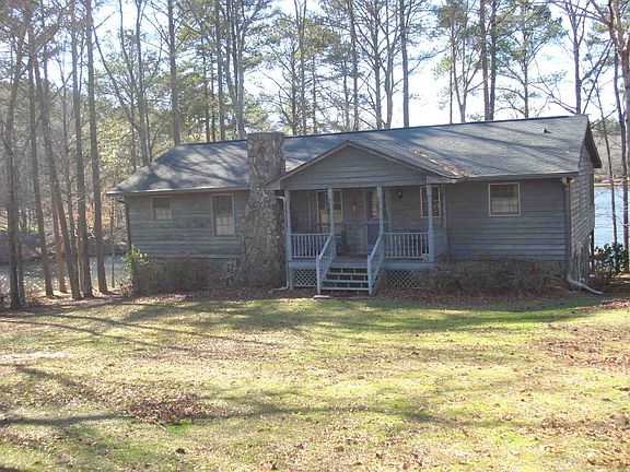 2nd image of 1020 Meadow Ln