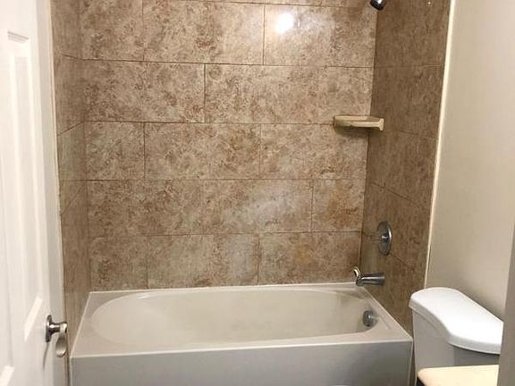 4th image of 981 18th Ave #203