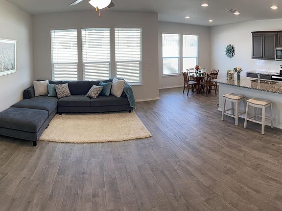 5th image of 9013 Gano Dr