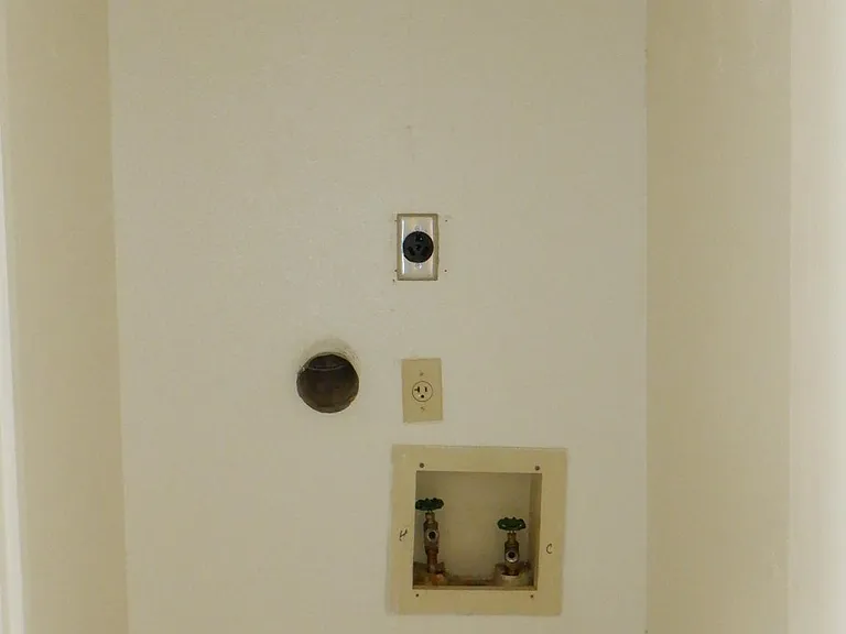 441 W 20th Ave #4 — Photo 10