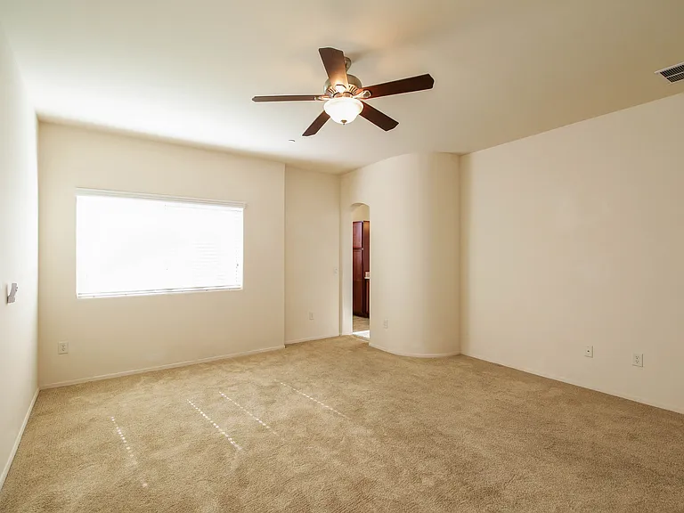 2390 E Blue Diamond Dr — Photo 5
