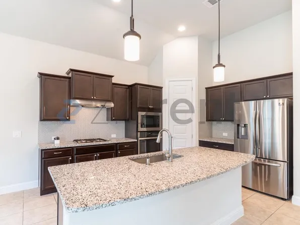 6913 Halesboro Dr, Austin, TX 78736