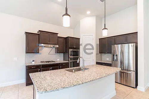 6913 Halesboro Dr Photo 1