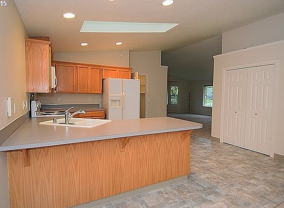 15645589_2